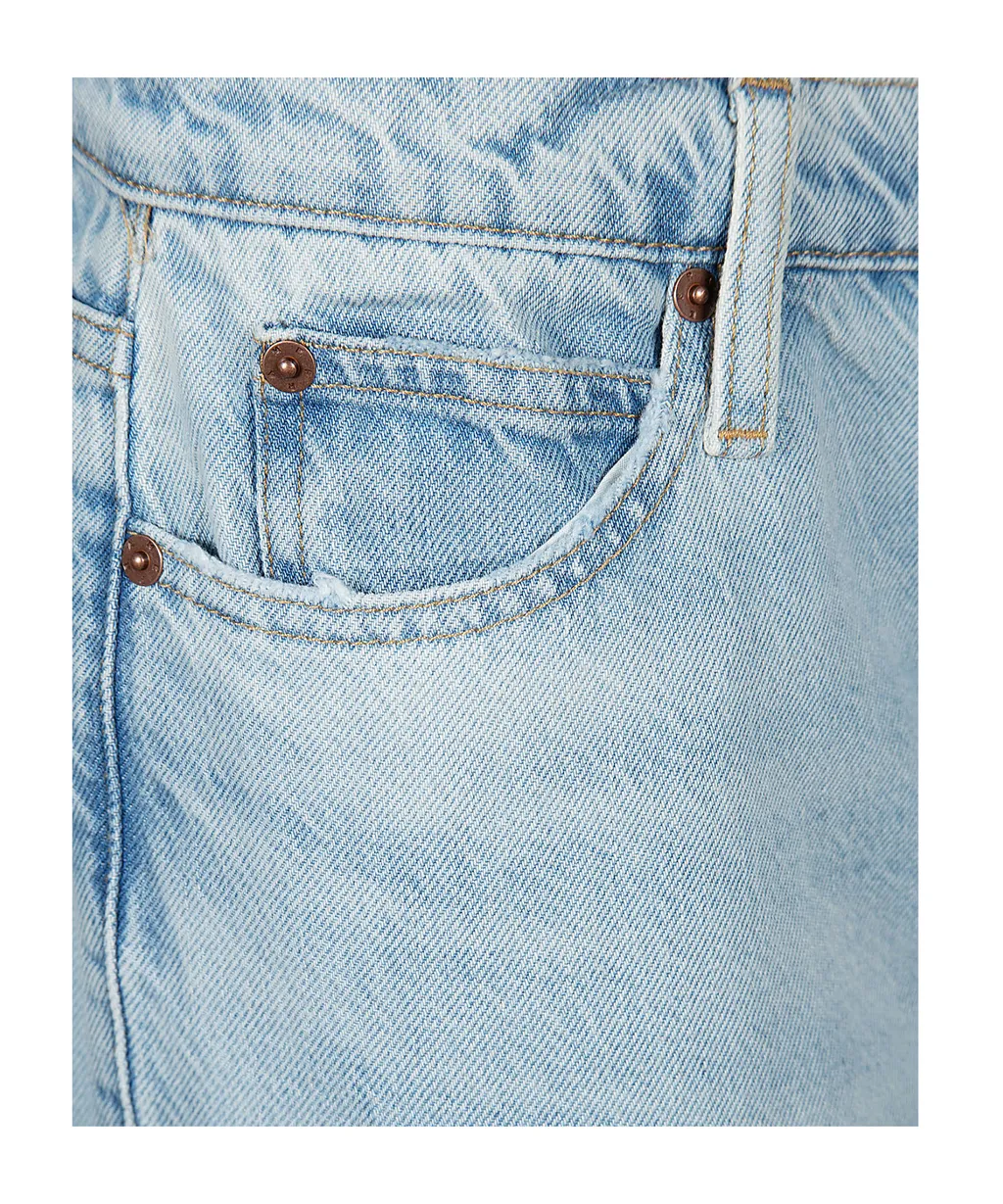 Button Detailed Straight Leg Jeans