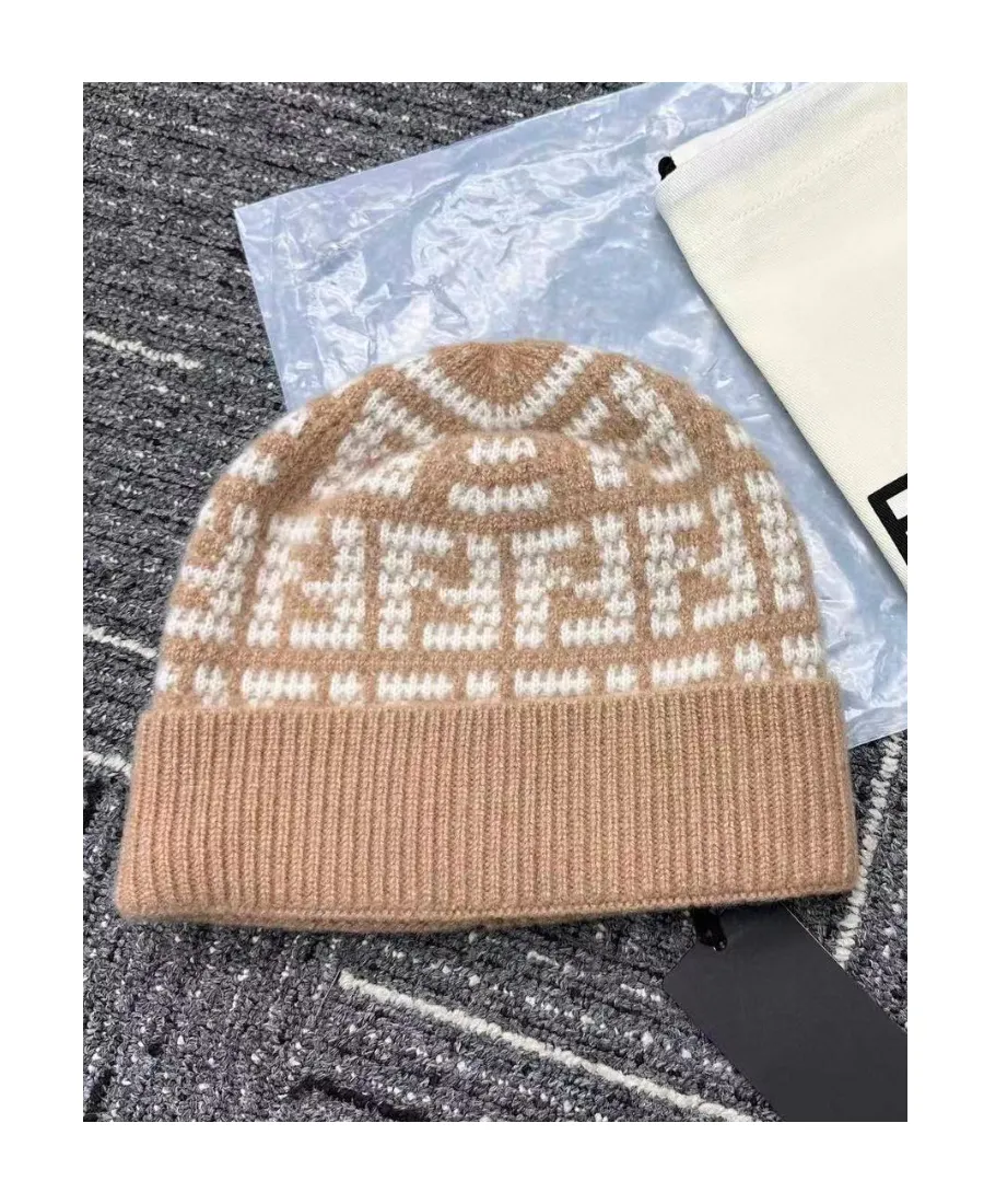 Logo Hat