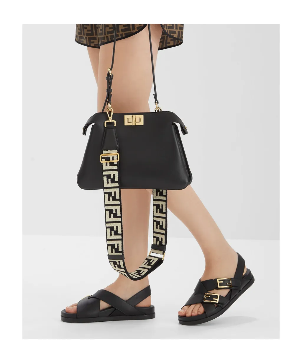 Feel Cross-Over Slides