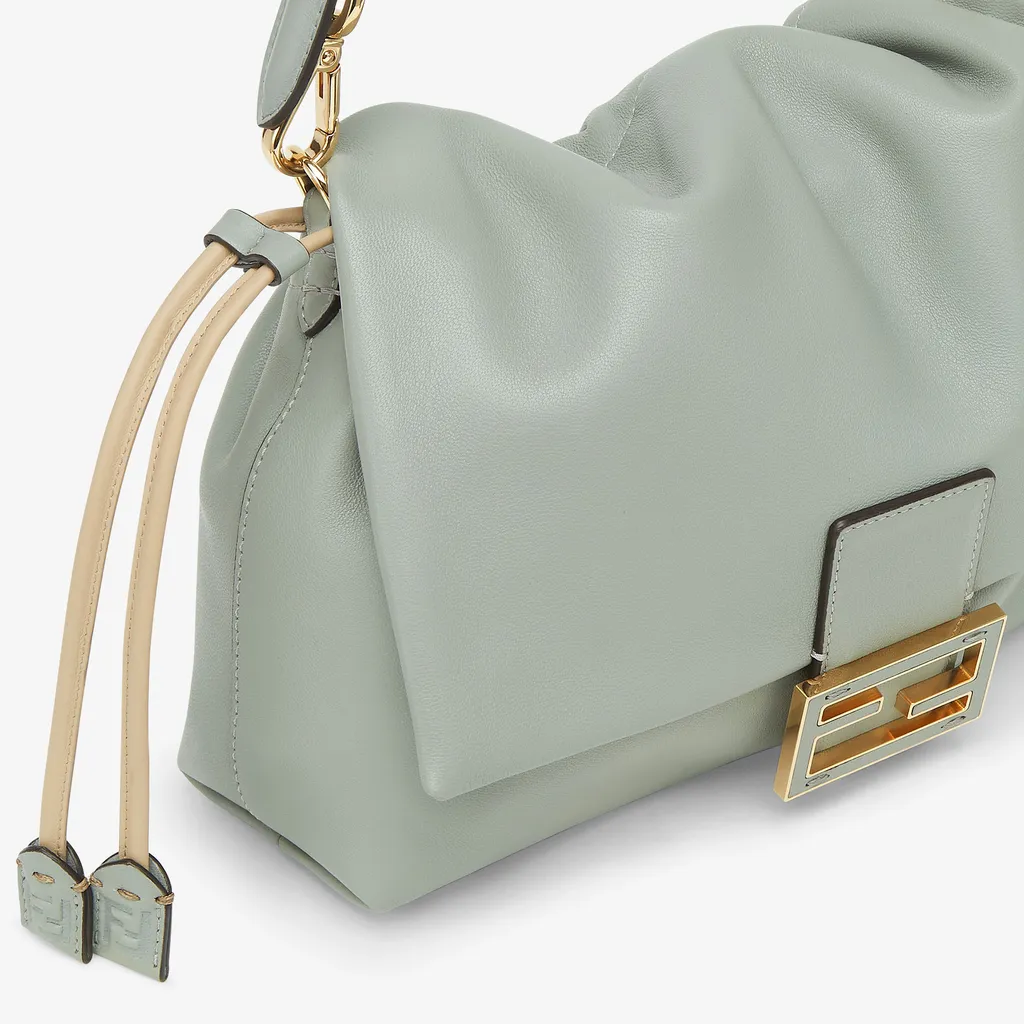 Mamma Baguette Medium Shoulder Bag