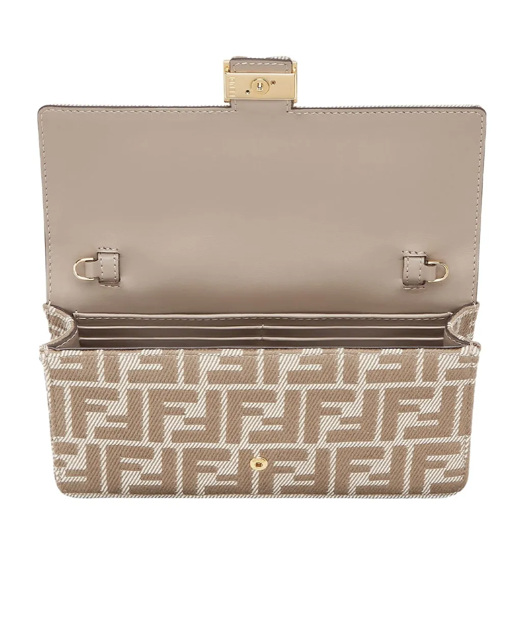 Wallet On Chain Baguette Bag