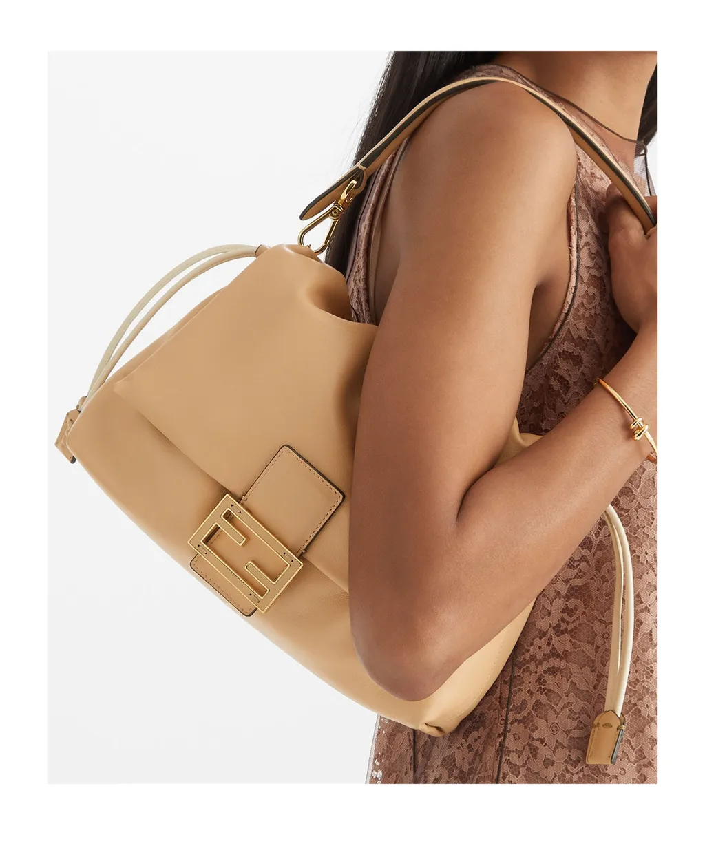 Mamma Baguette Logo Plaque Shoulder Bag