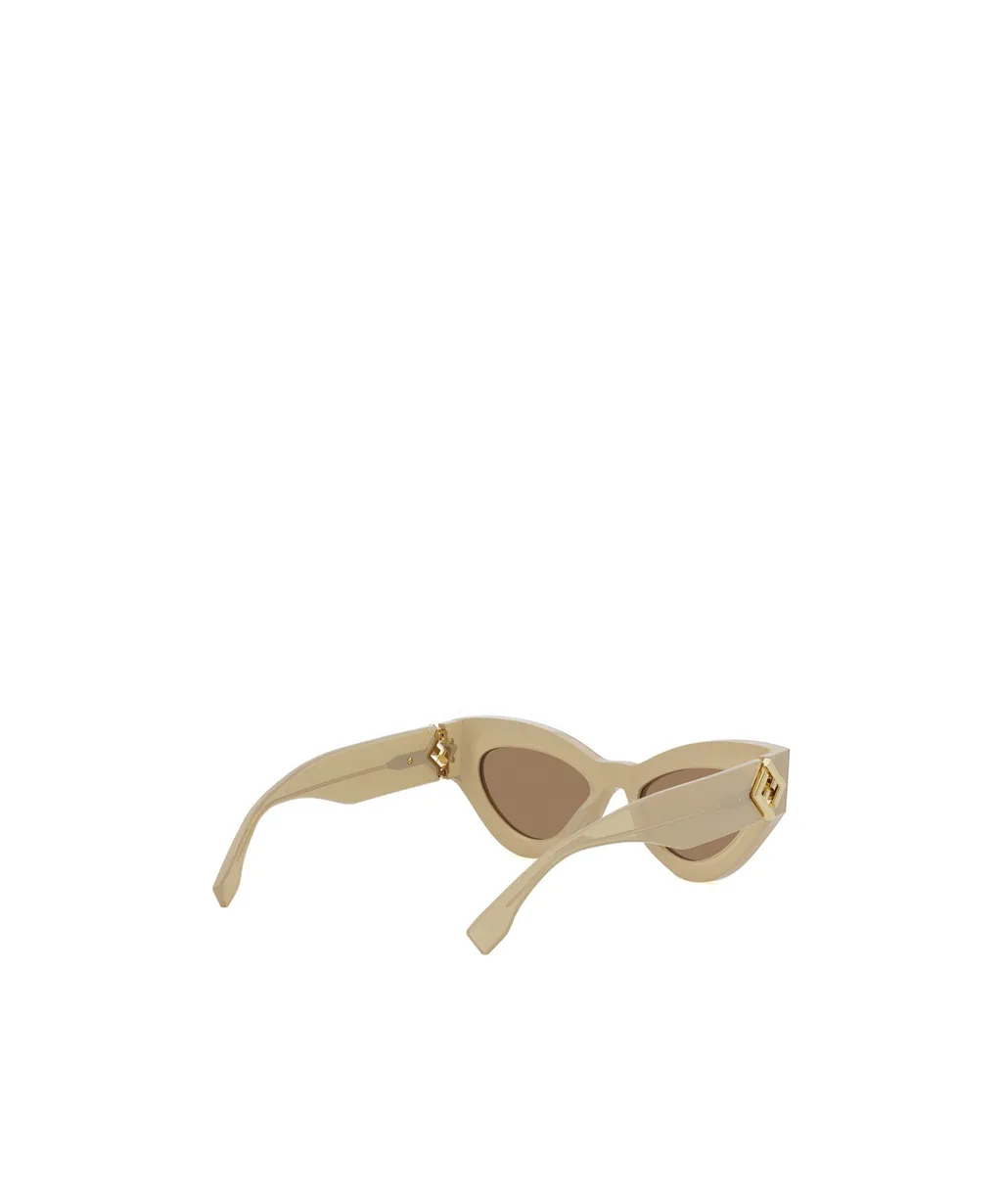 Cat-Eye Frame Sunglasses