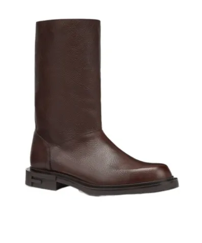 Frame Round-Toe Boots