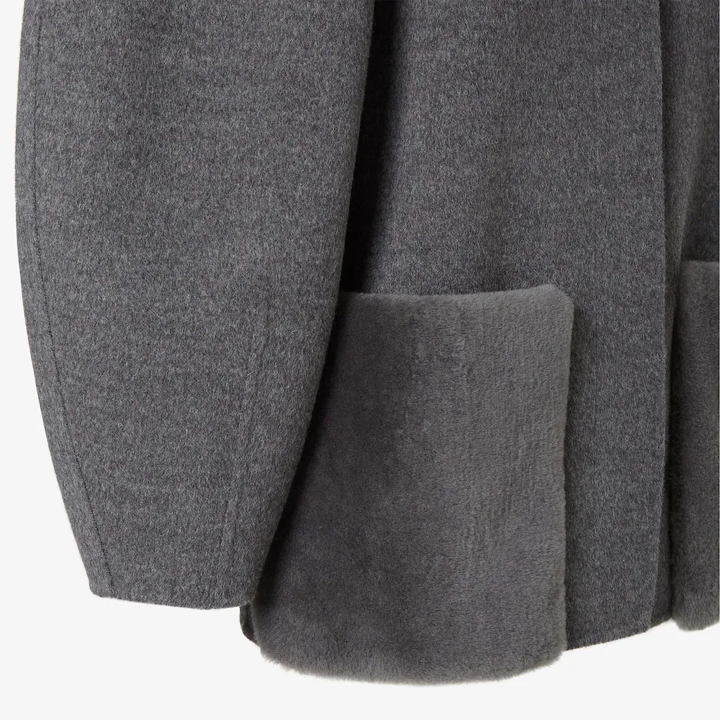 Single-Breasted Cocoon-Style Short Jacket