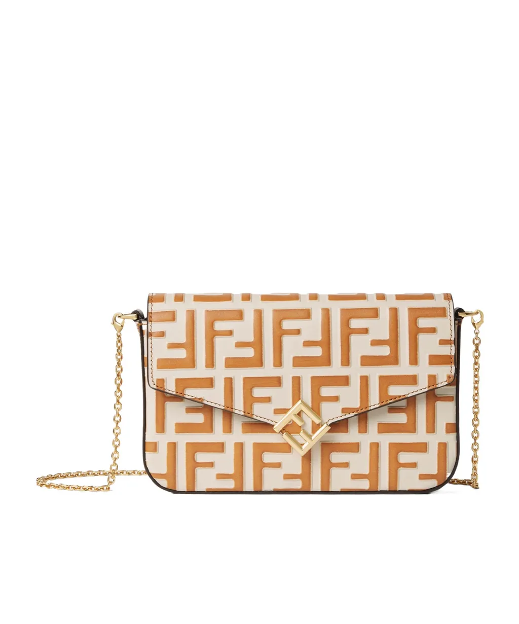 Geometric Flip Cover With Twill Ff Logo