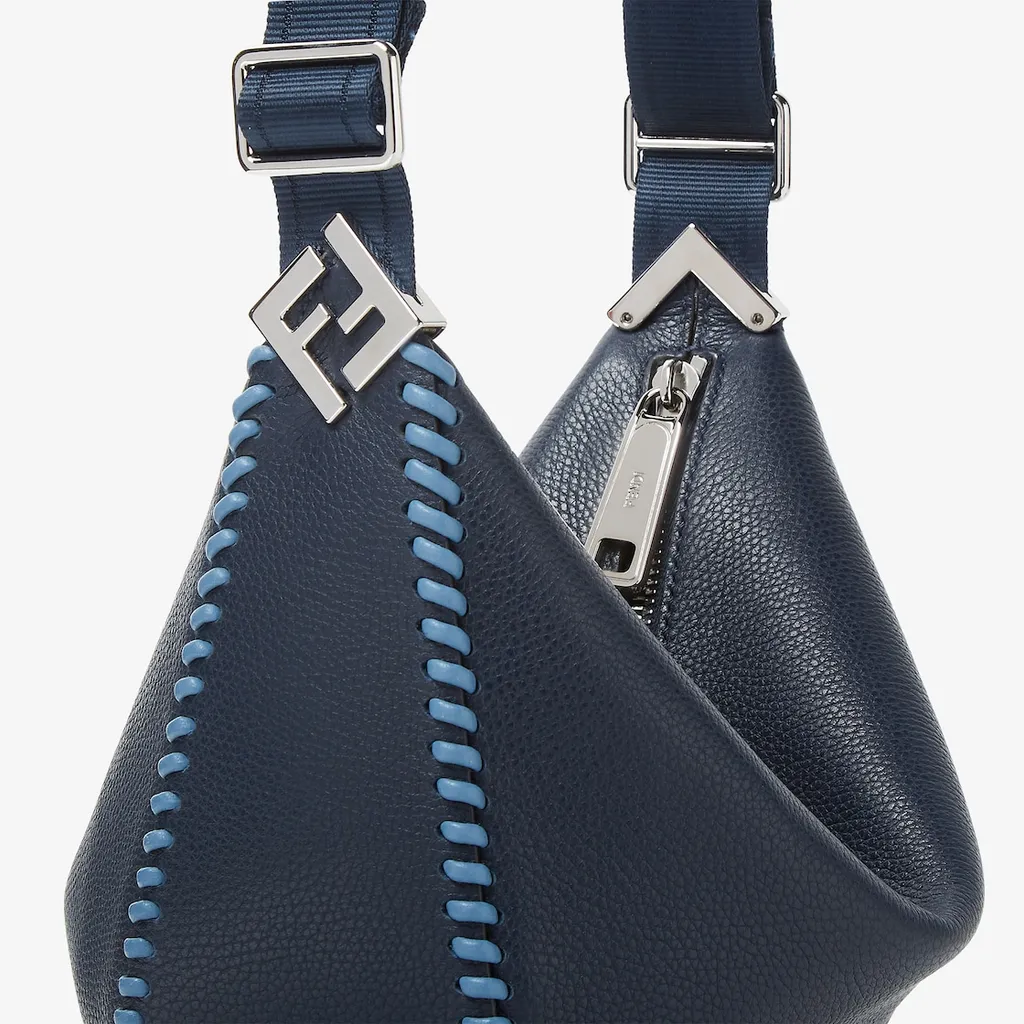 Melon Zip-Up Small Messenger Bag