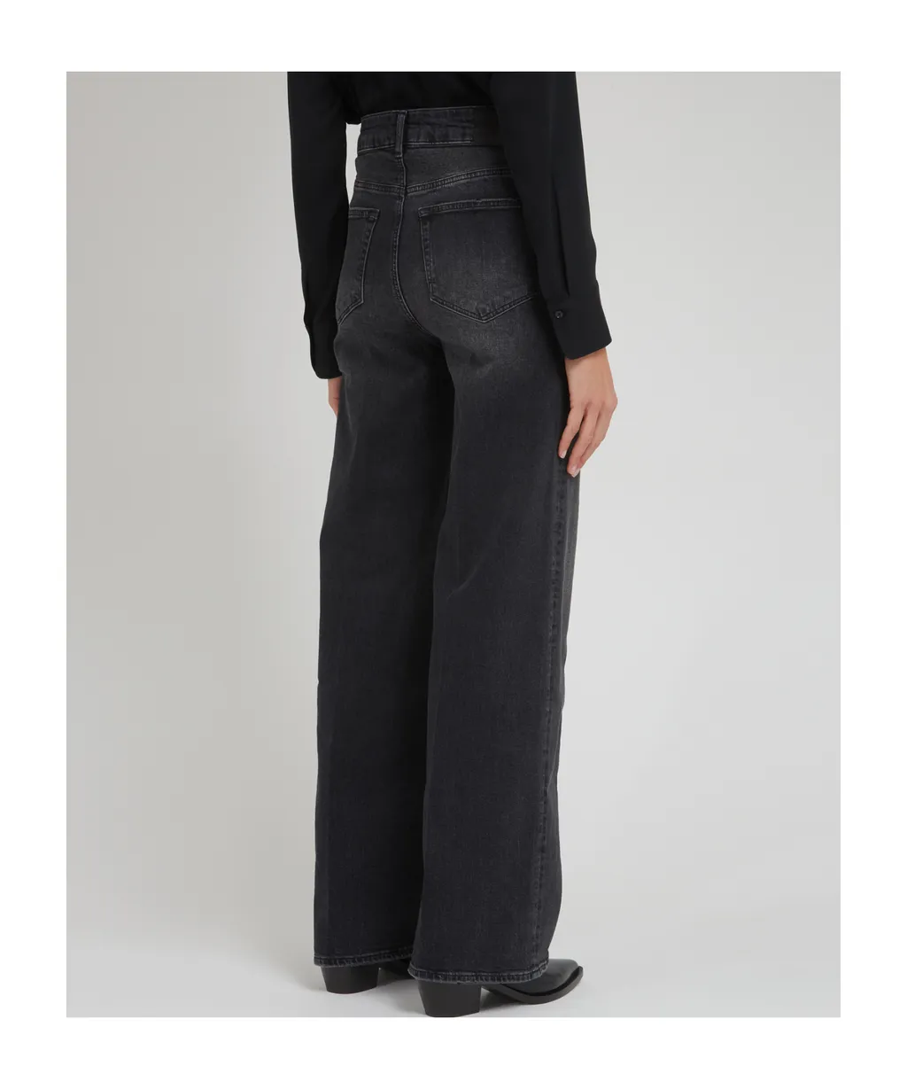 Belted Jeans