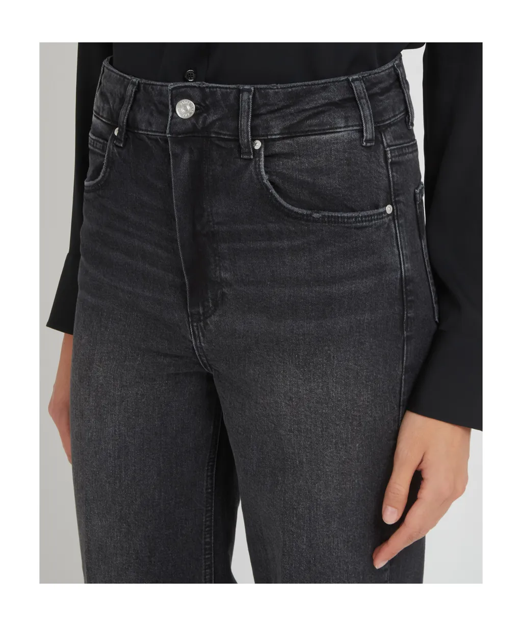 Belted Jeans