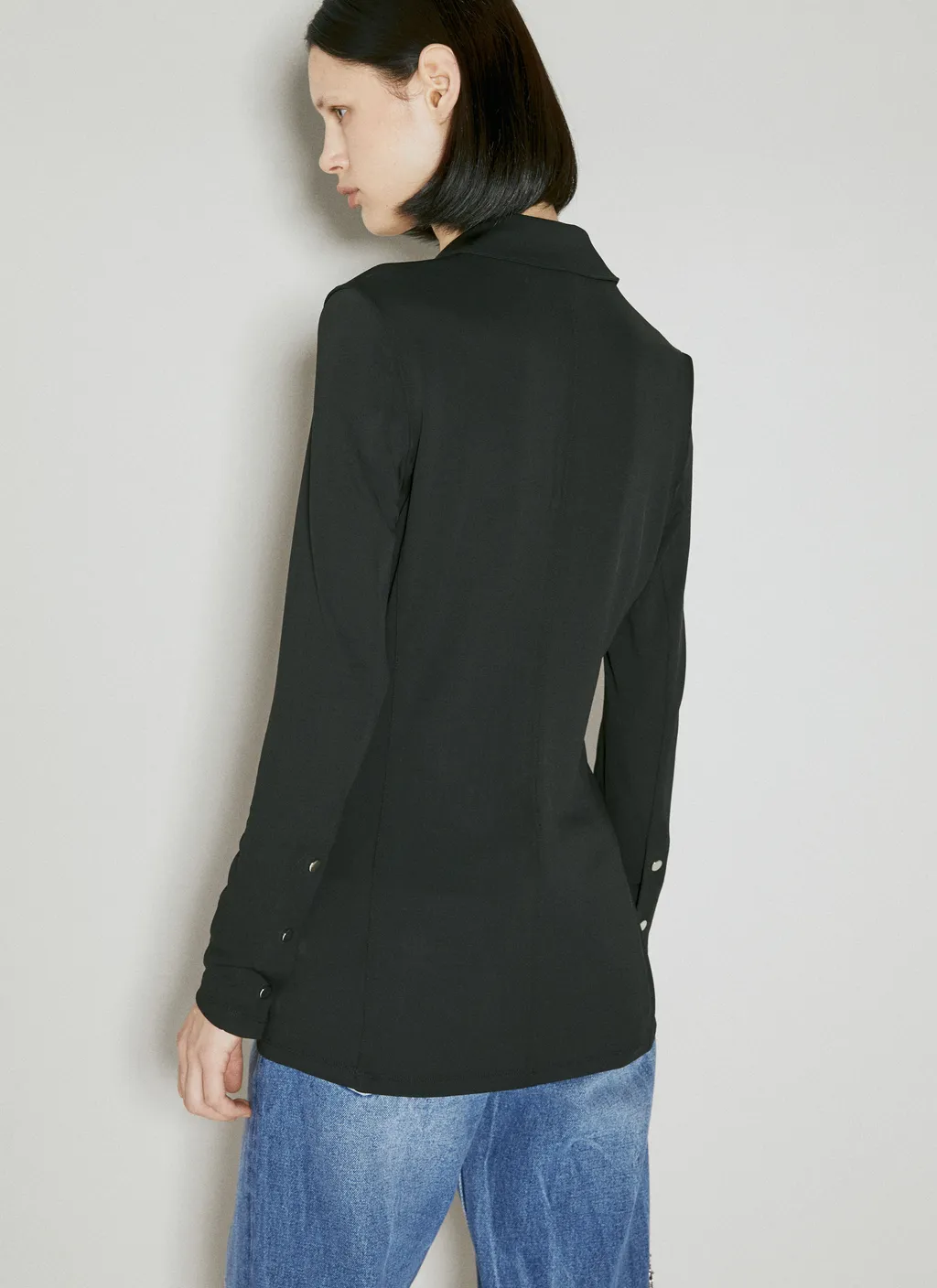V-Neck Long-Sleeved Shirt