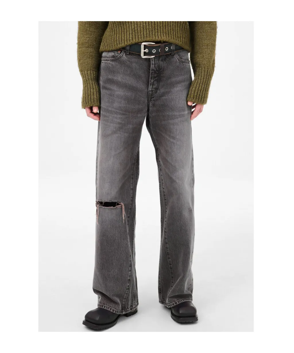 Treble Cut Distressed Jeans