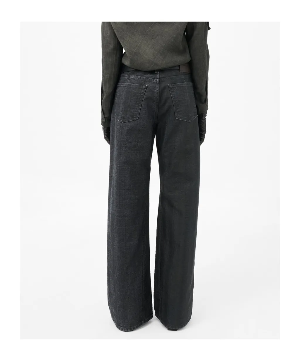 Straight-Leg Jeans