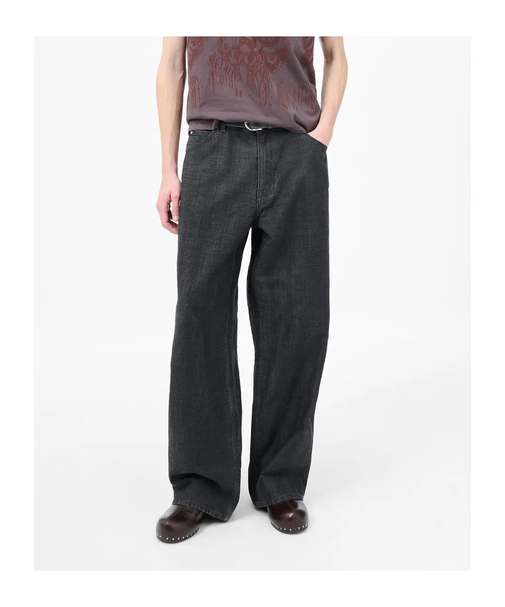 Vast Cut Wide-Leg Jeans