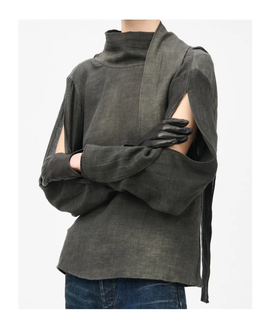 Virtuous Blouse