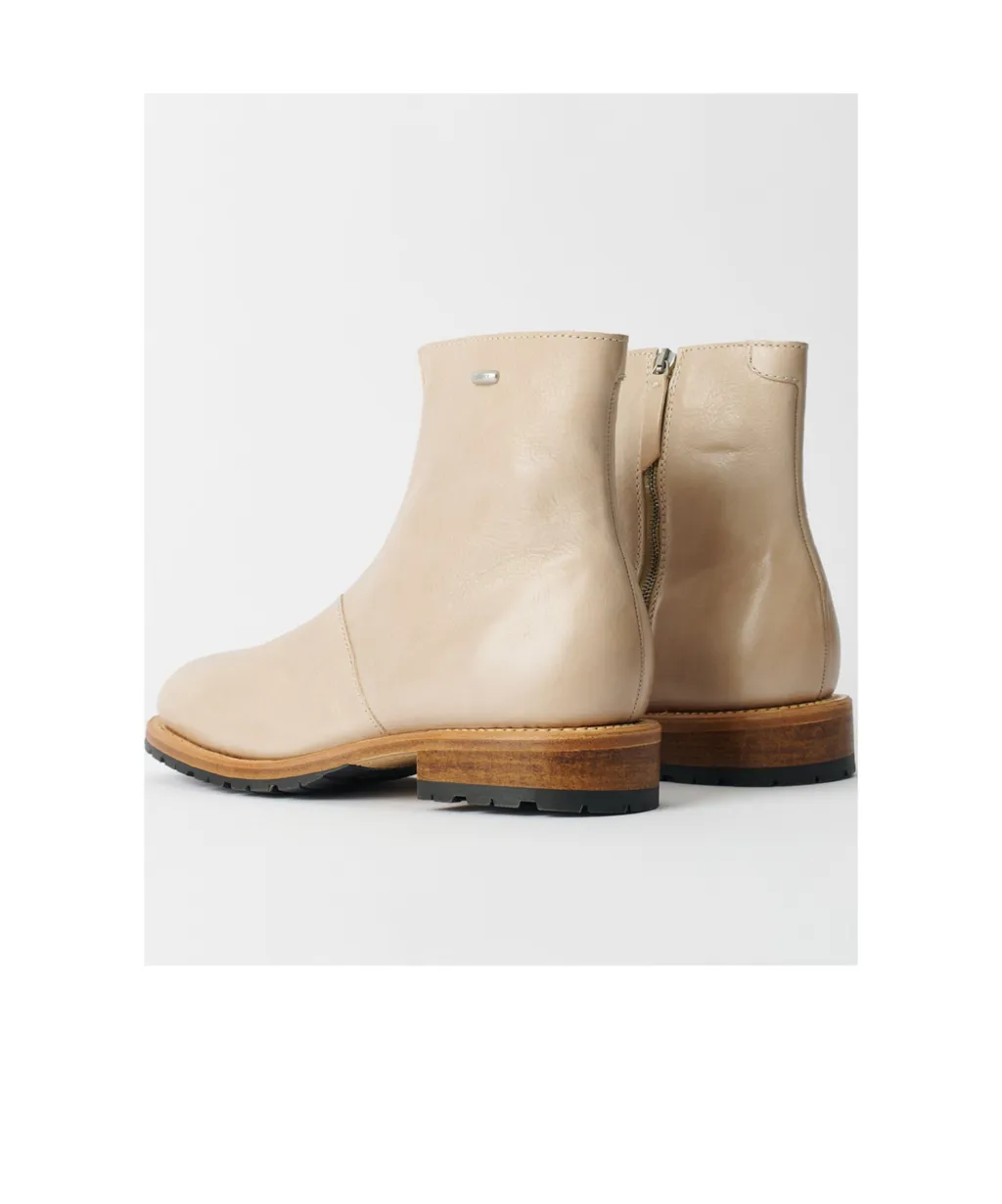 Square Toe Boots