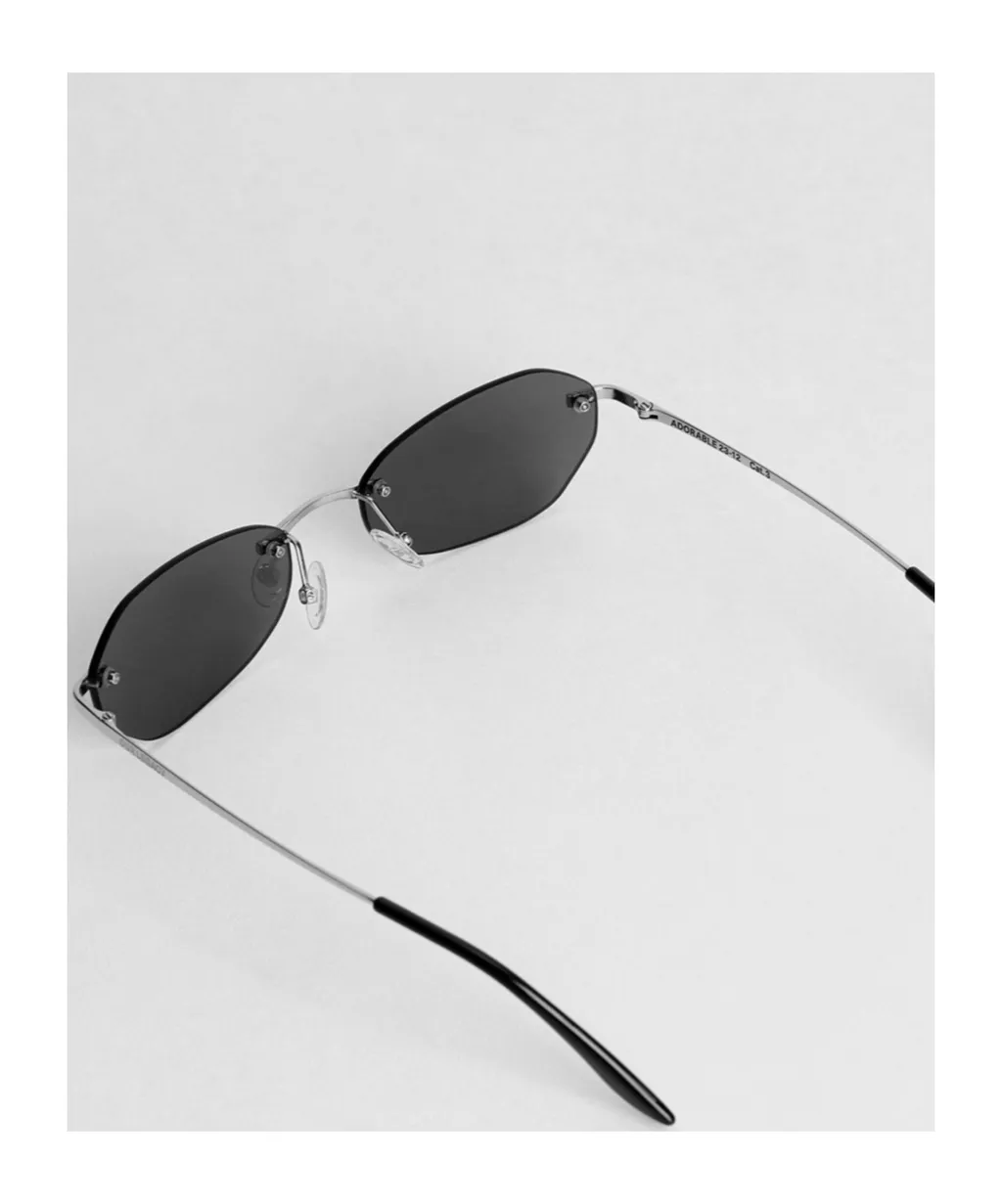Adorable Oval-Frame Sunglasses
