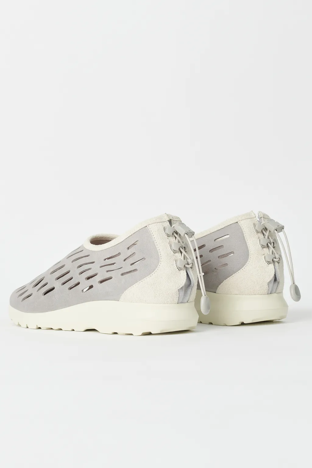 Strainer Perforated Vamp Sneakers