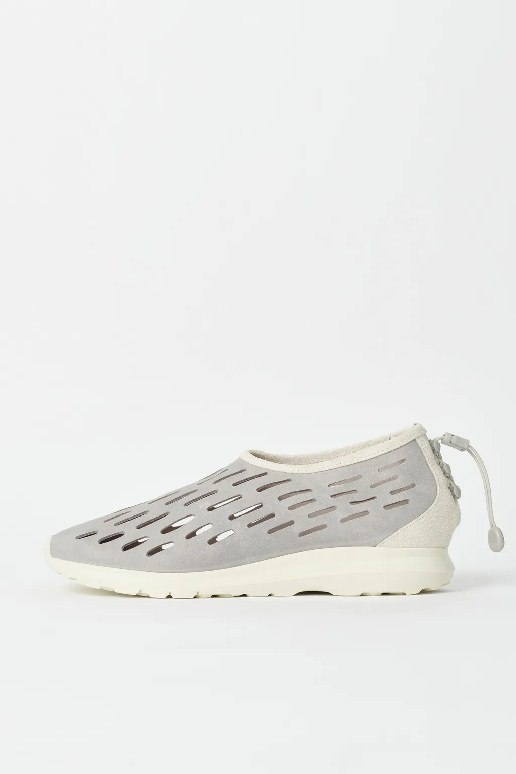 Strainer Perforated Vamp Sneakers
