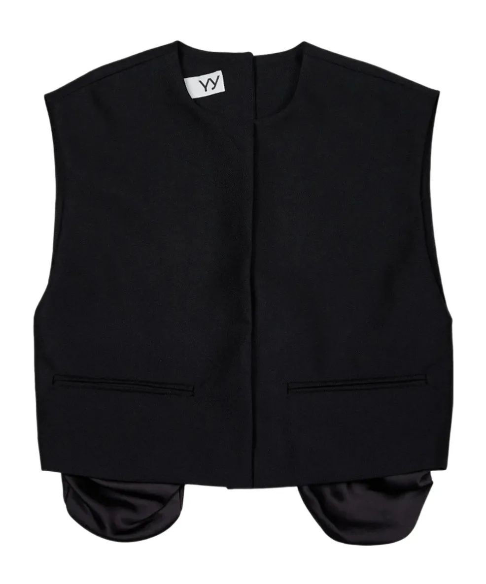Exposed Pocket Vest