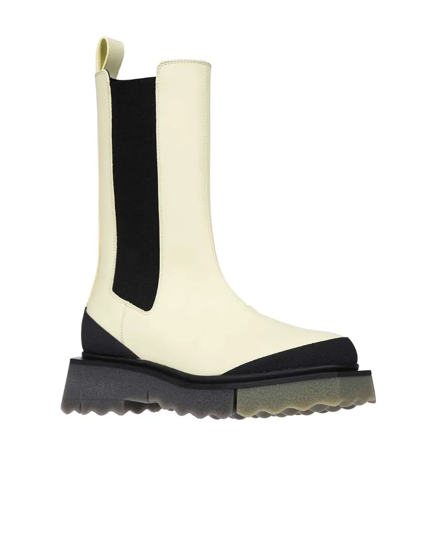 Round Toe Chelsea Boots