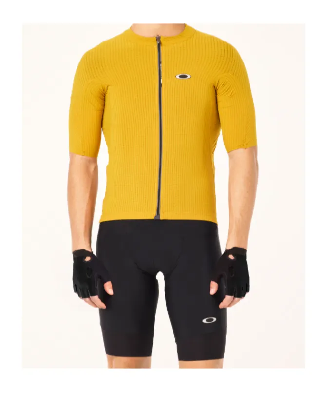 Gridskin Pinstripe Ss Textured Zip Jersey