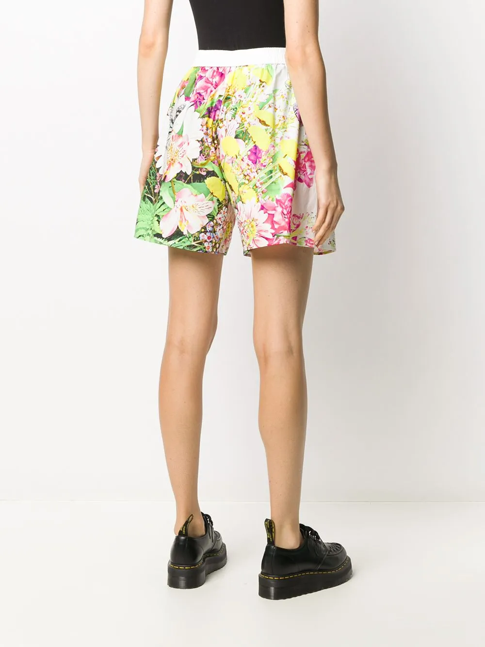 Floral Printed Wide-Legged Shorts