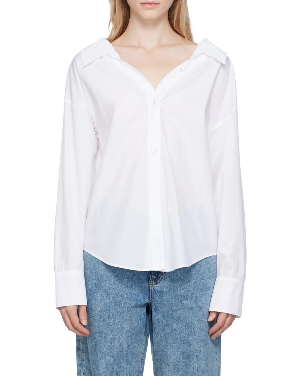 Buttoned Long-Sleeved Shirt