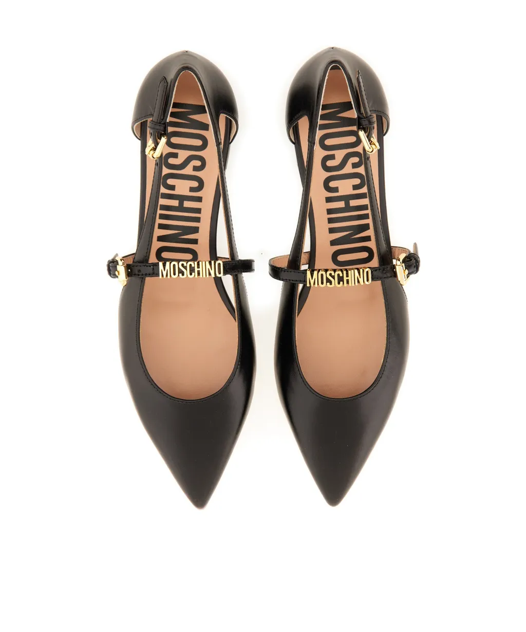 Logo Lettering Pointed-Toe Flat Shoes