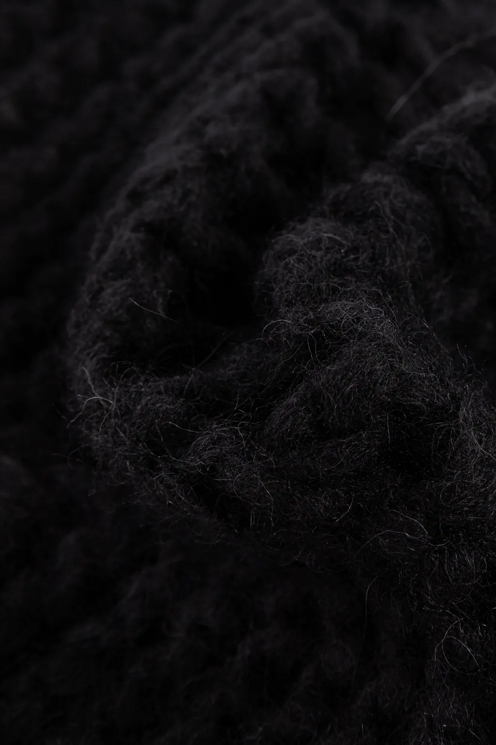 Cable-Knit Fringed Scarf