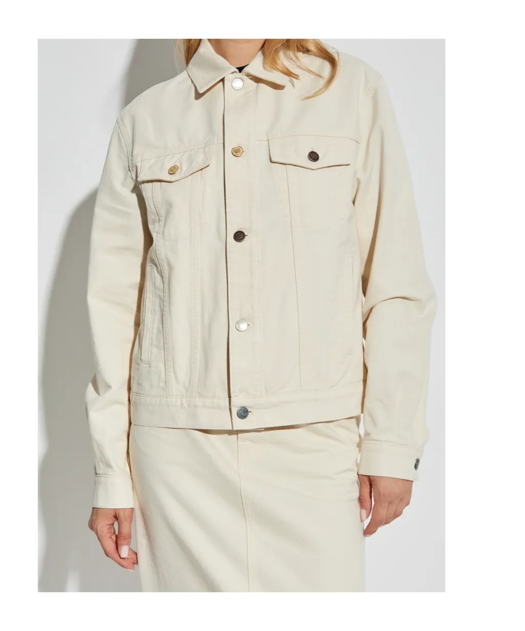 Button-Fastening Denim Jacket