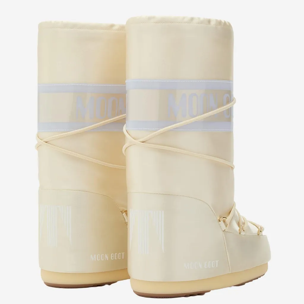 Icon Padded Lace-Up Boots