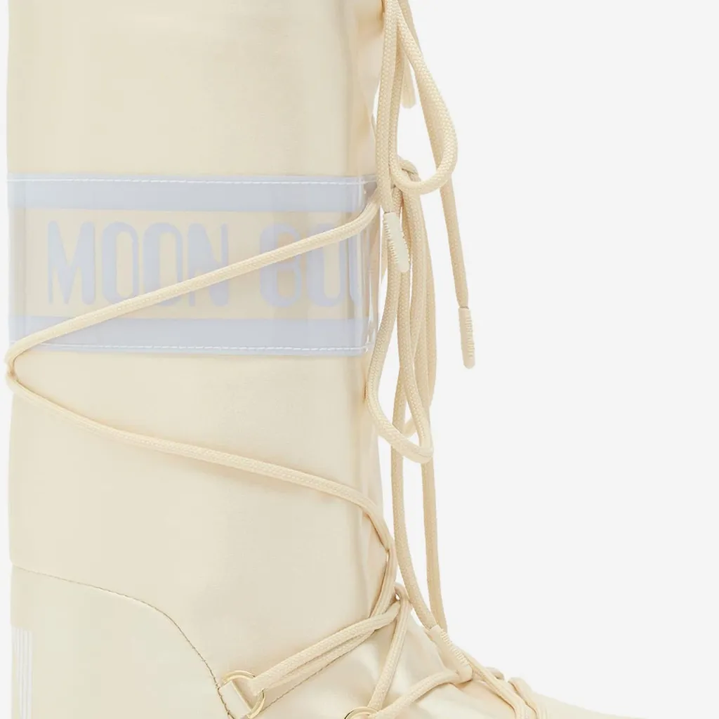 Icon Padded Lace-Up Boots