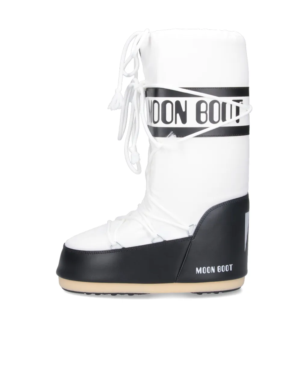 Lace-Up Snow Boots