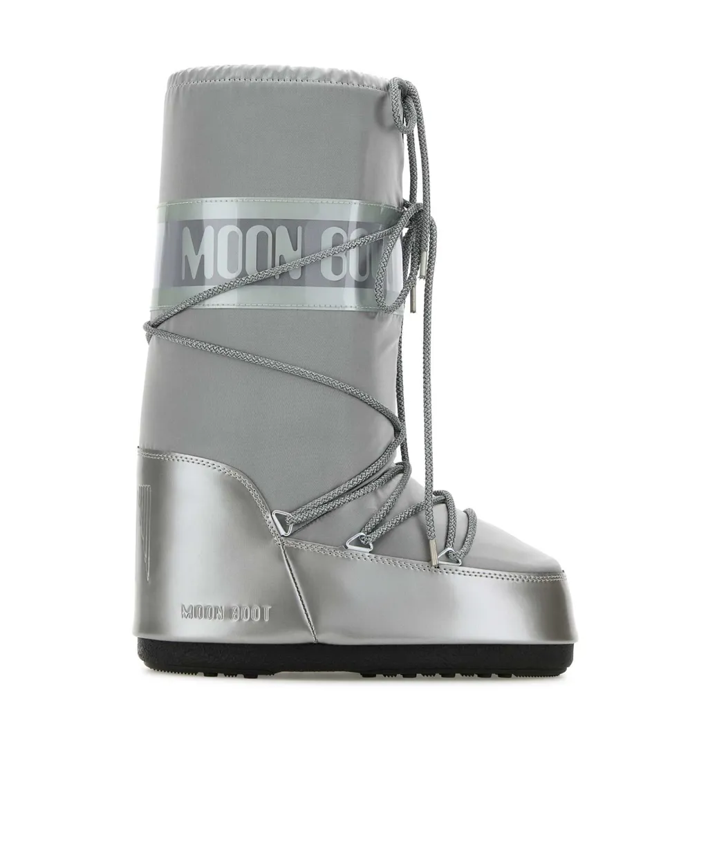 Lace-Up Snow Boots