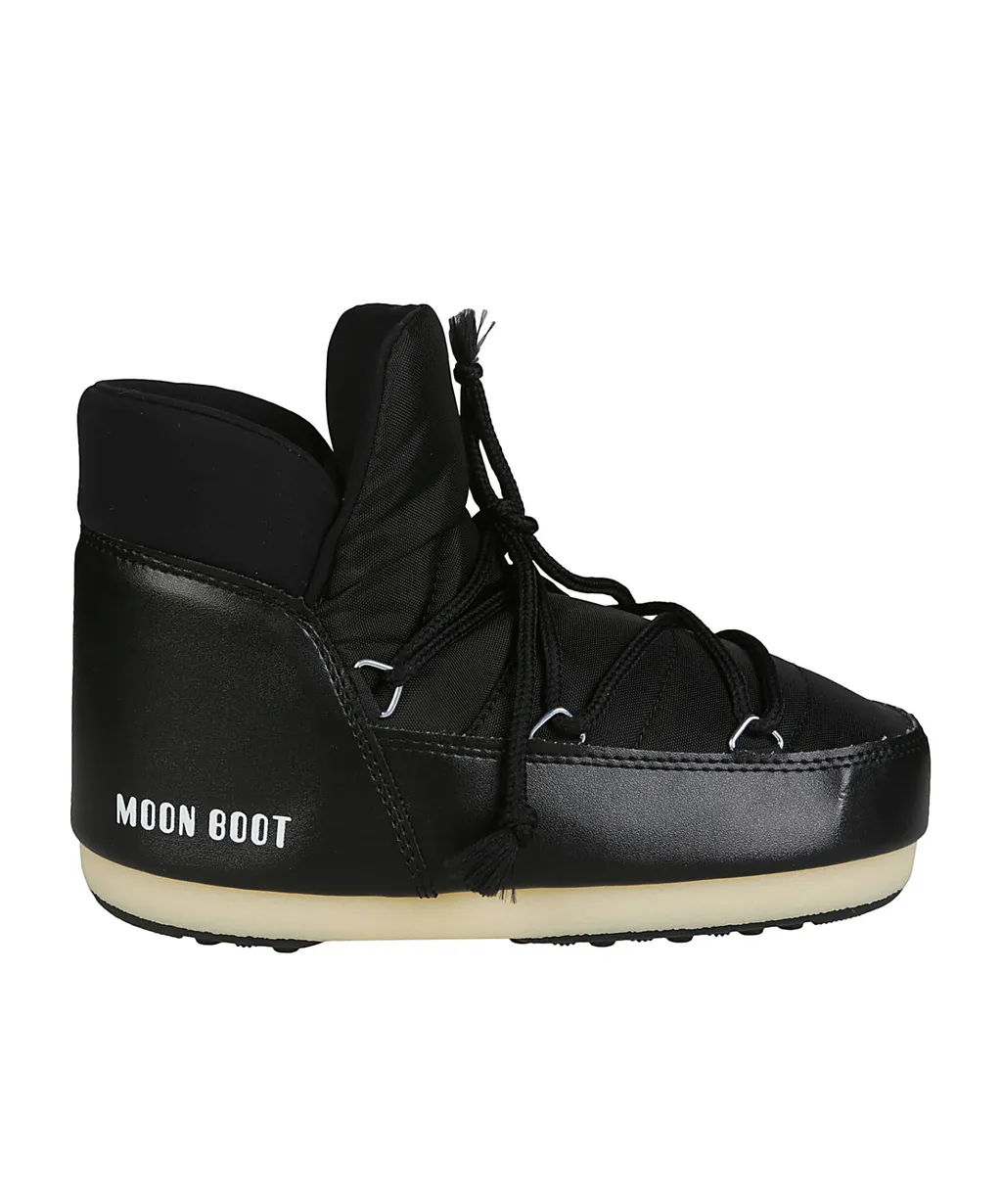 Logo Printed Round Toe Boots