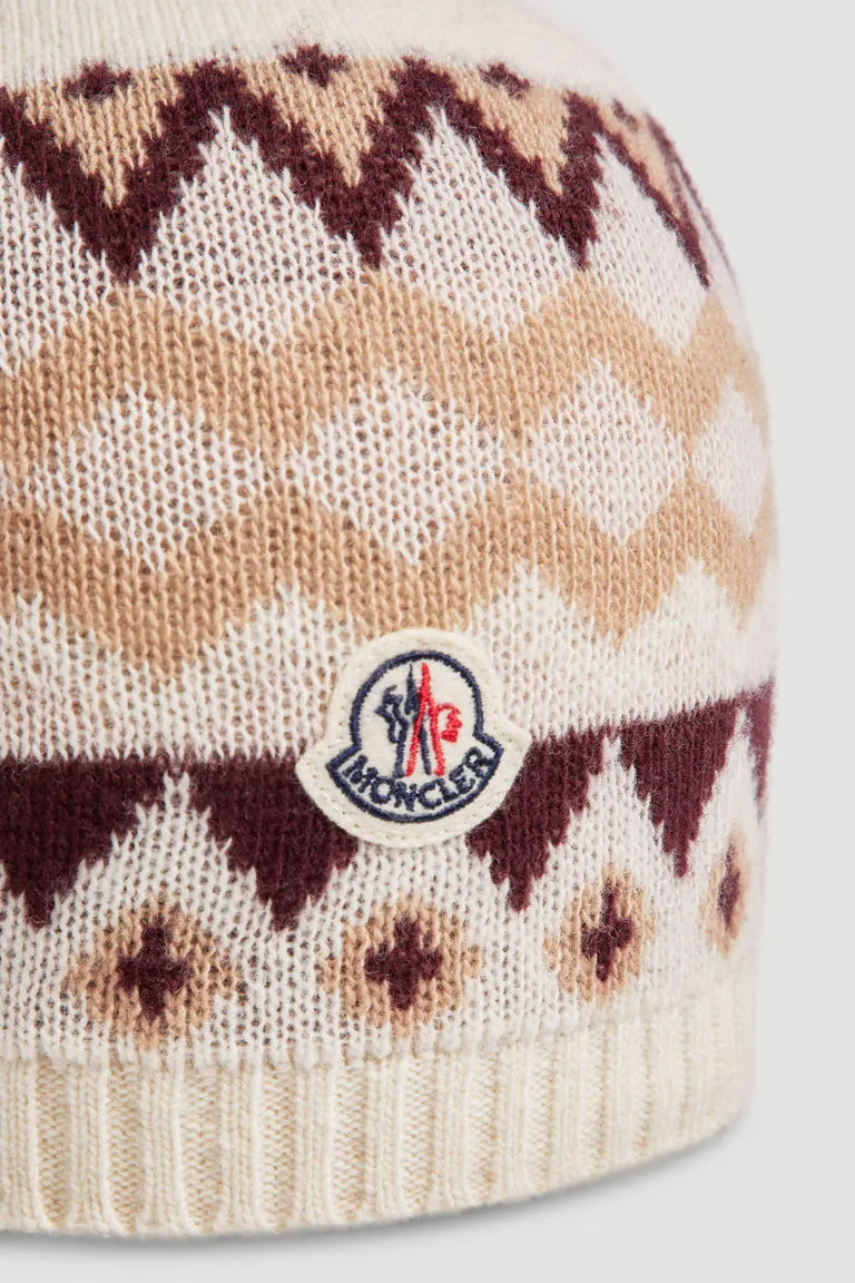 Pattern Intarsia-Knit Logo Patch Beanie