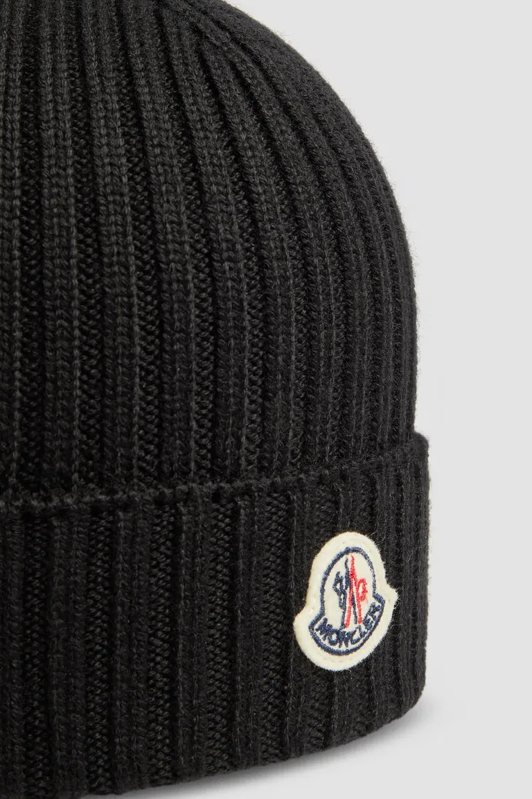 Logo Patch Knitted Beanie