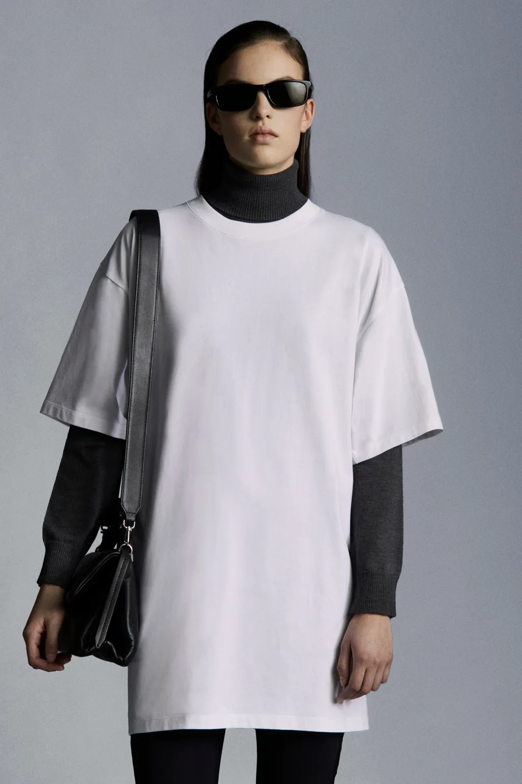 Round Collar Logo T-Shirt