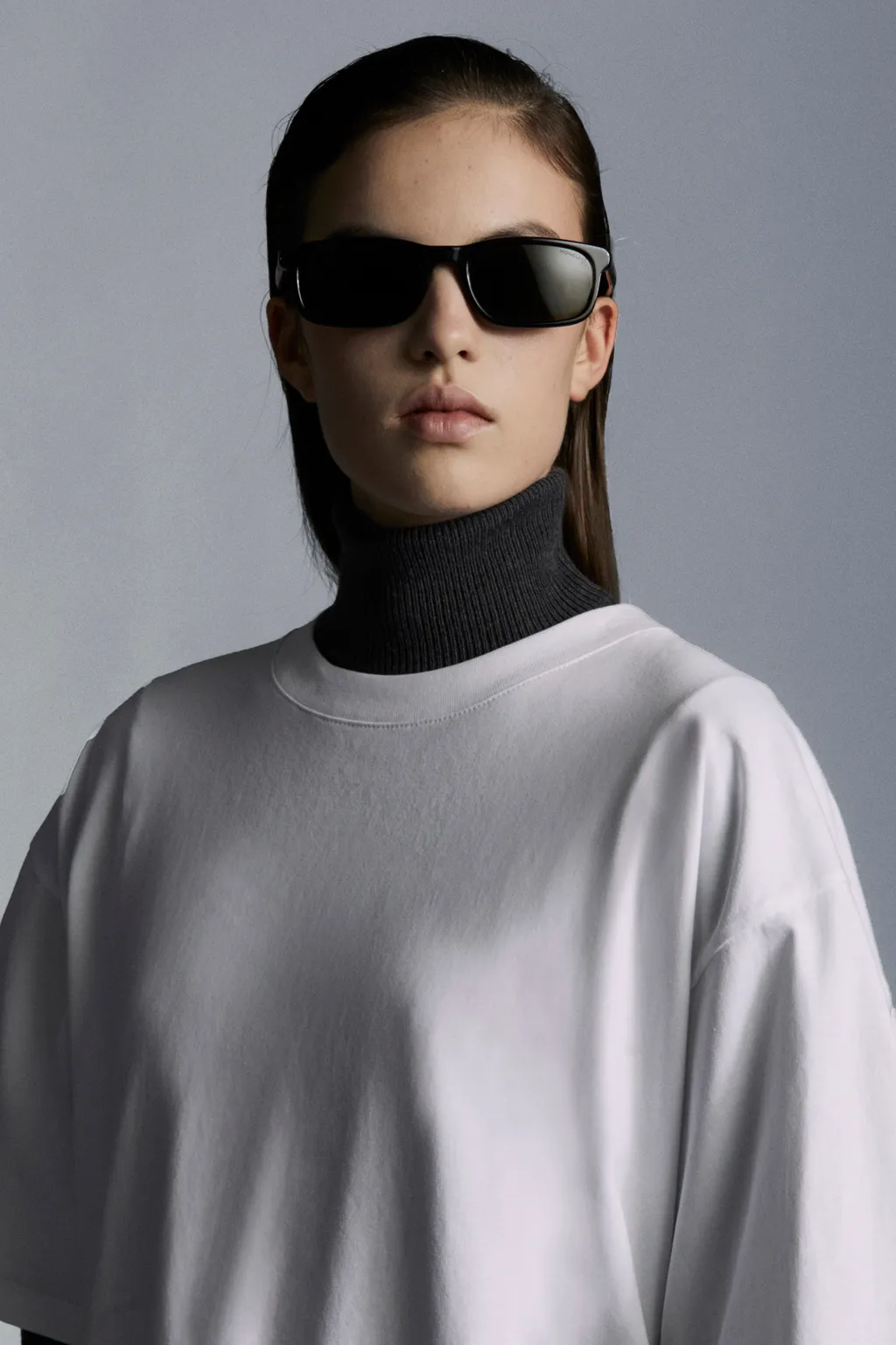 Round Collar Logo T-Shirt