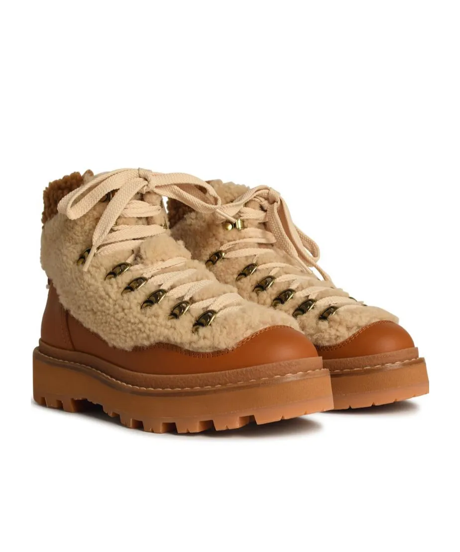 Peka Trek Ankle Boots