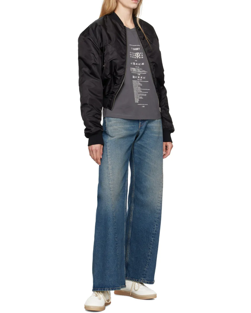 Low-Rise Wide-Leg Jeans