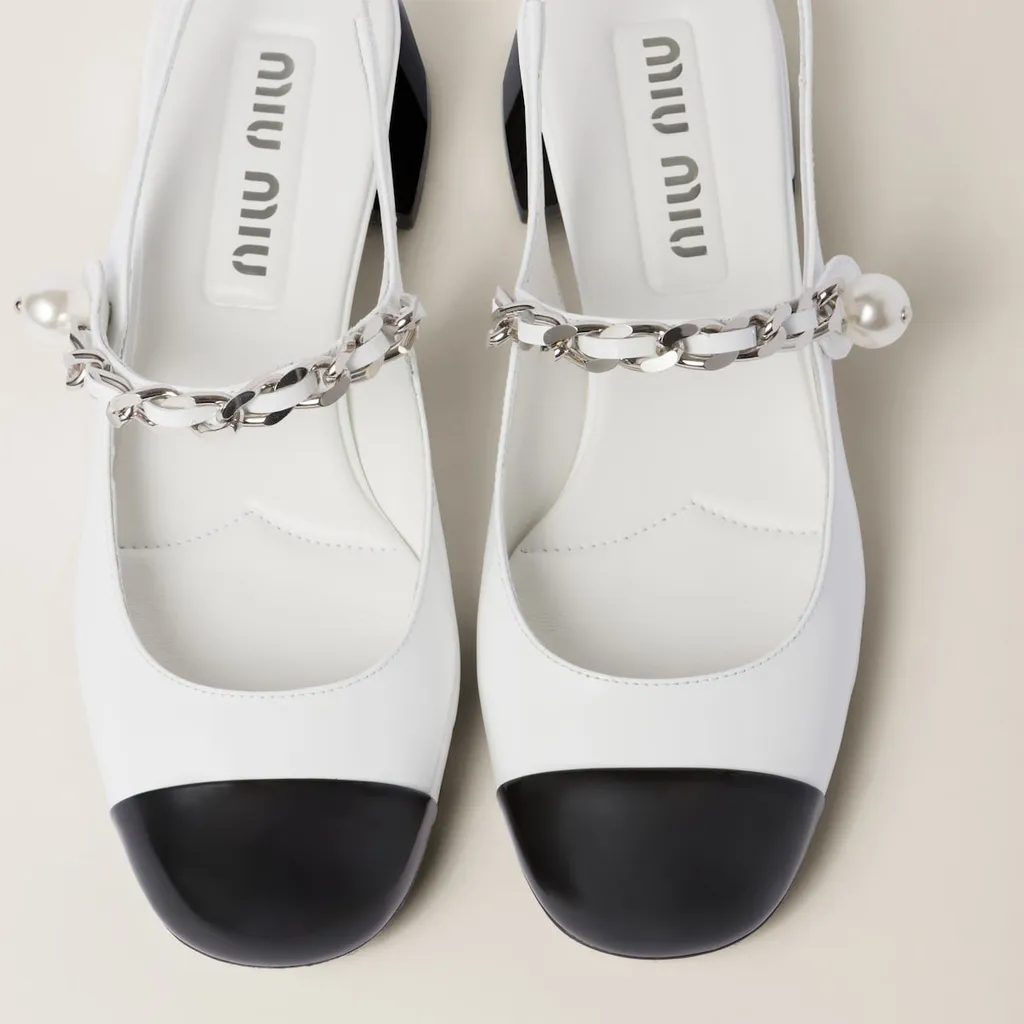 Two-Toned Chain-Linked Pumps