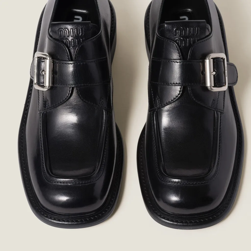 Leather Shoes With Buckle