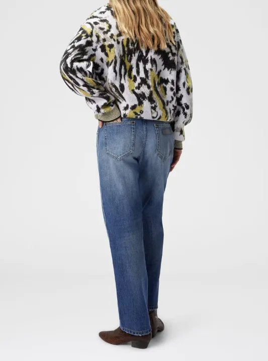 Round Neck Long-Sleeved Sweater