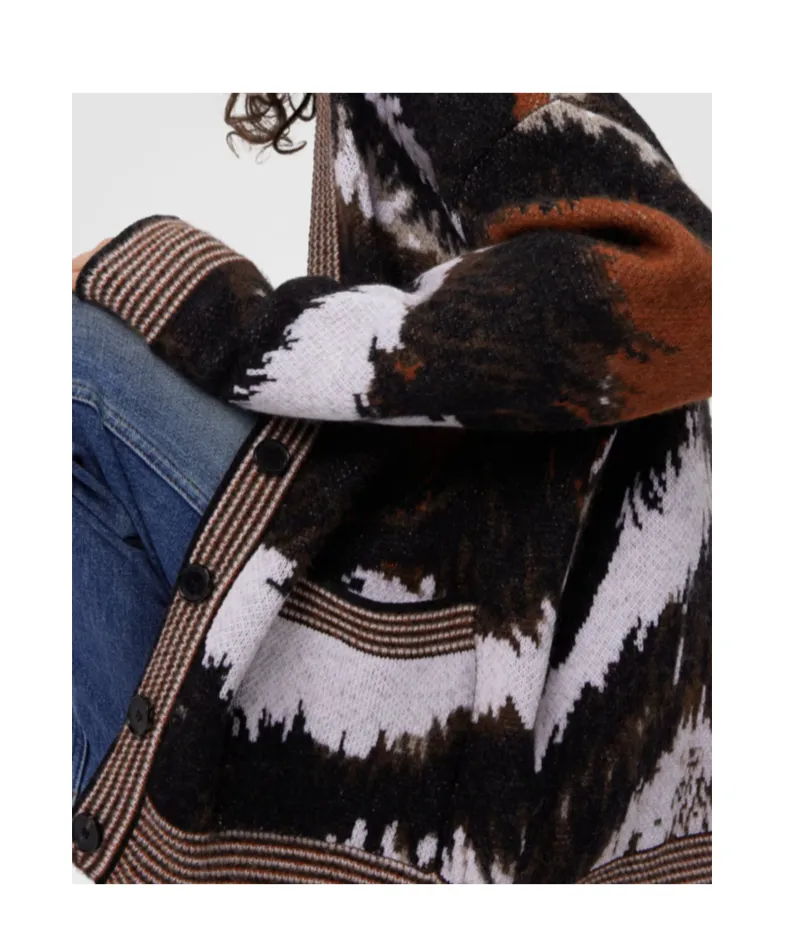 Abstract-Print Buttoned Cardigan