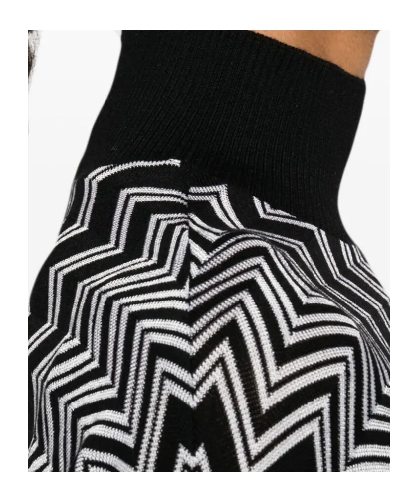 Zigzag Straight Hem Jumper