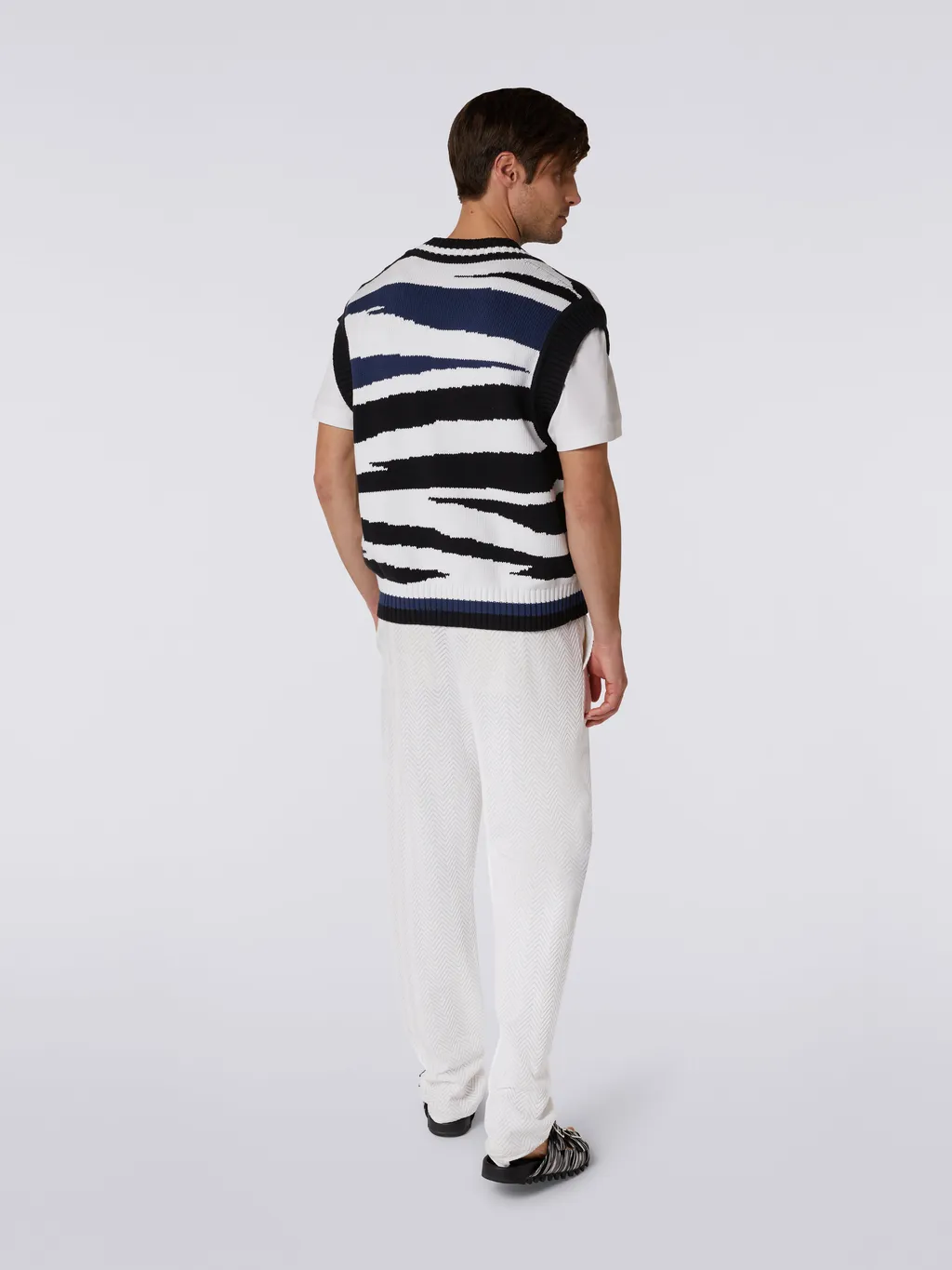 Graphic-Print V-Neck Vest