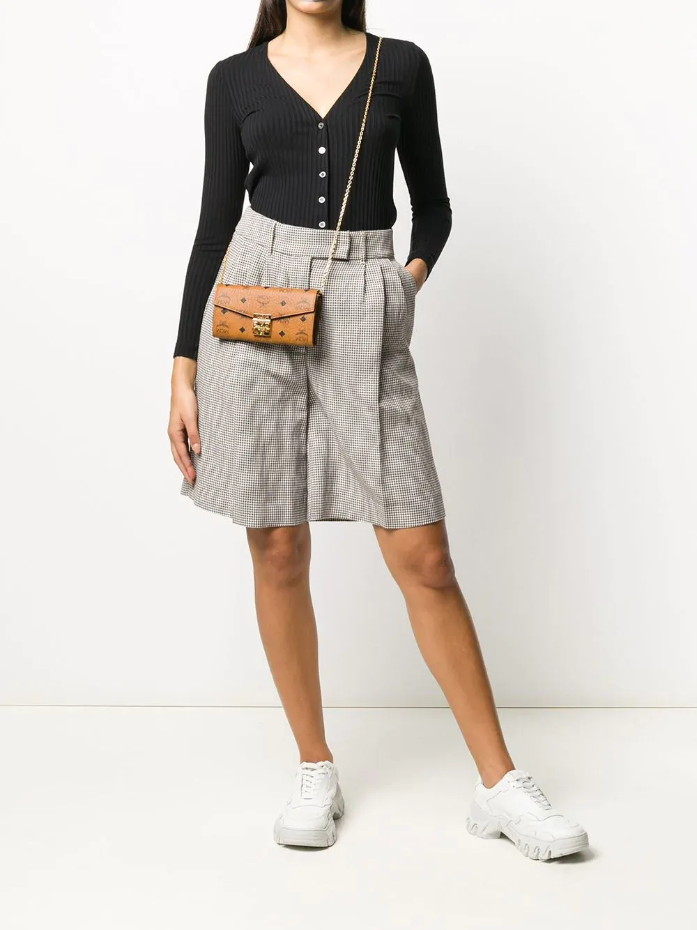 Tracy Chain-Linked Crossbody Wallet