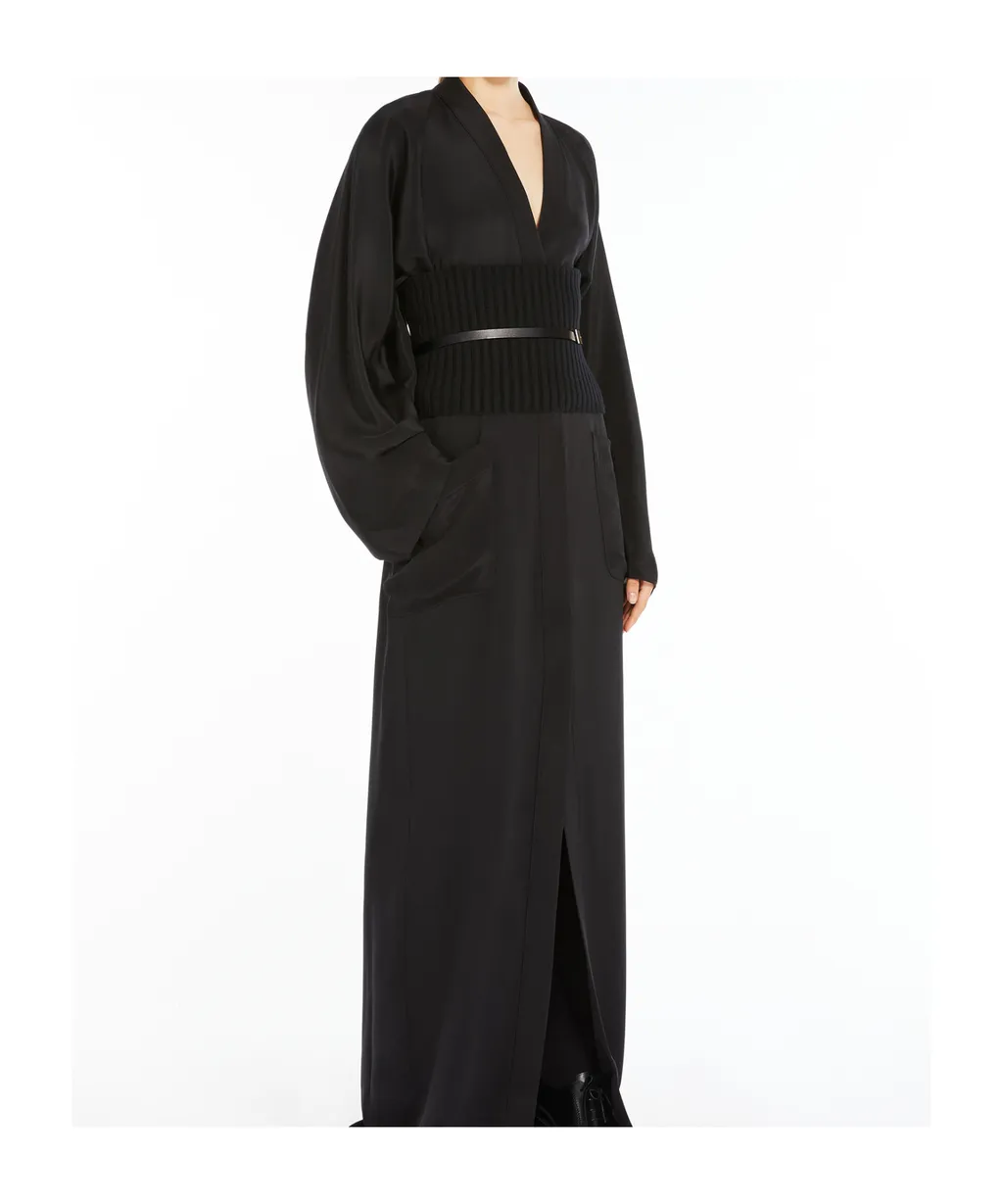 V-Neck Long-Sleeved Maxi Dress