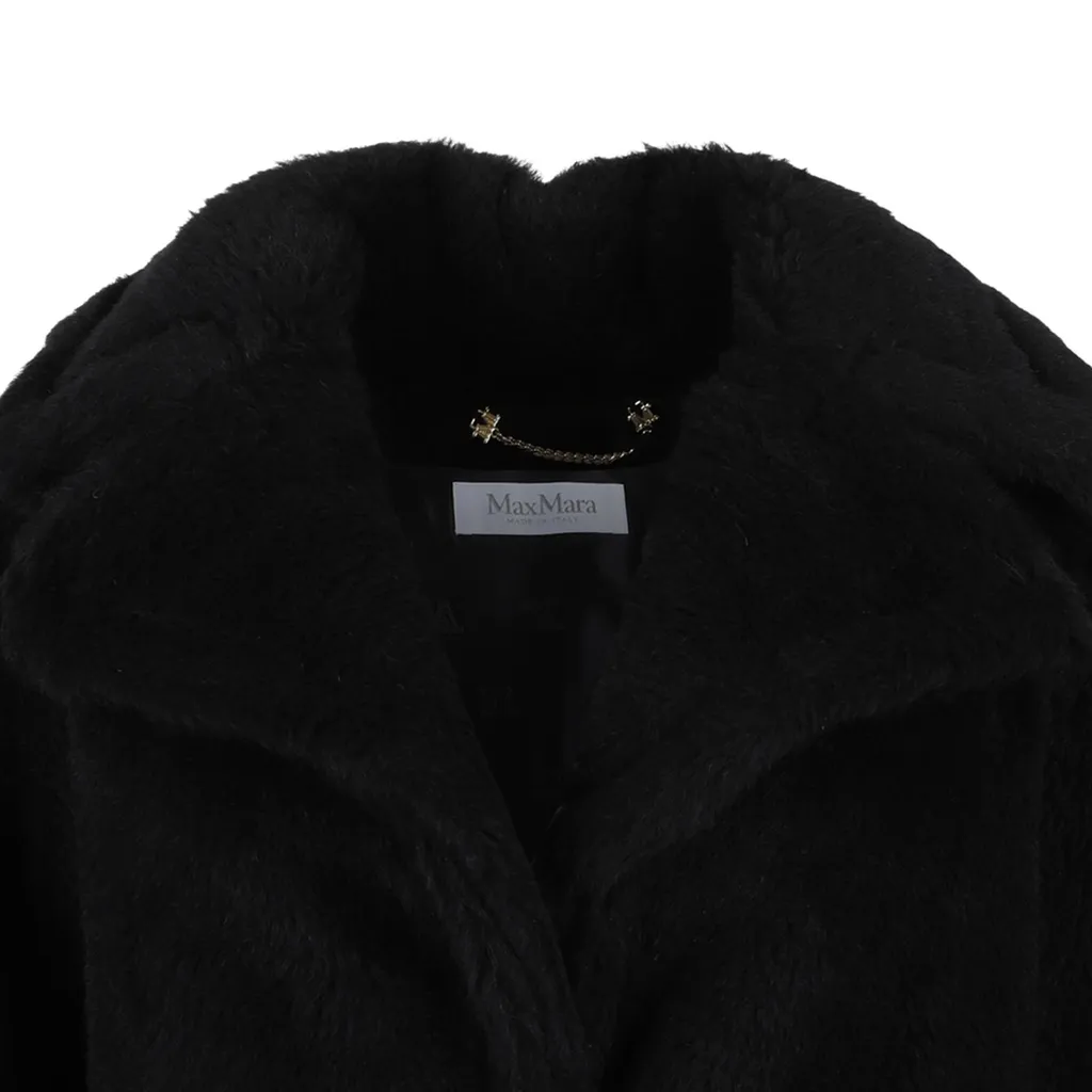 Lapel Cape